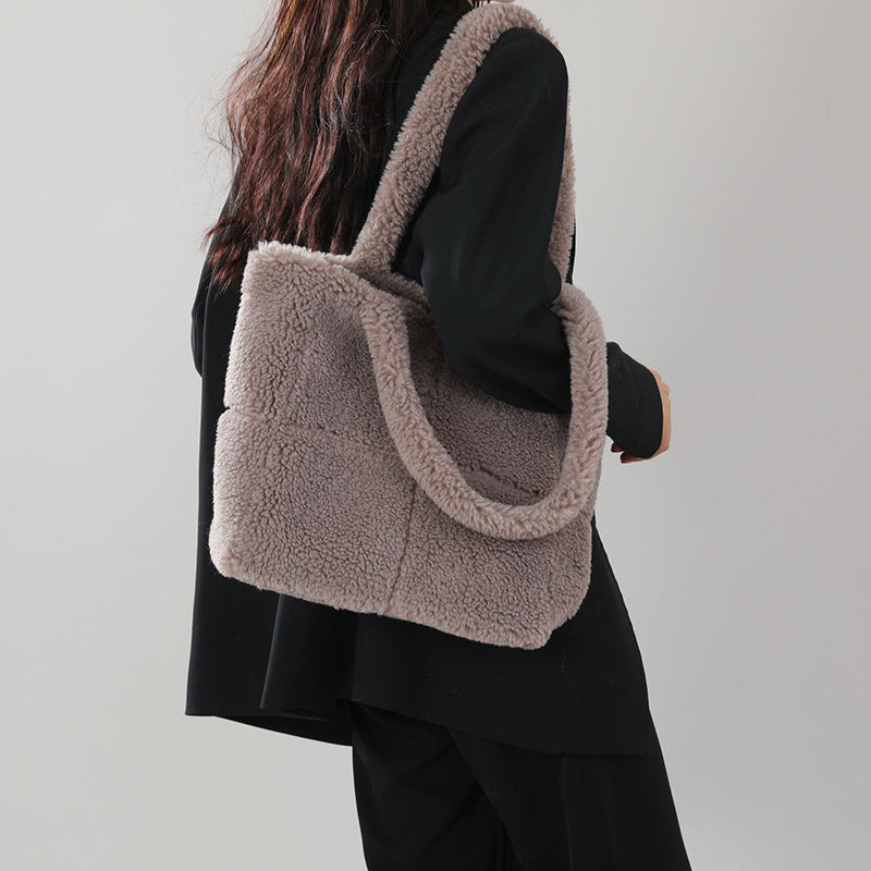Borsa a Spalla in Peluche – Tote Capiente Invernale