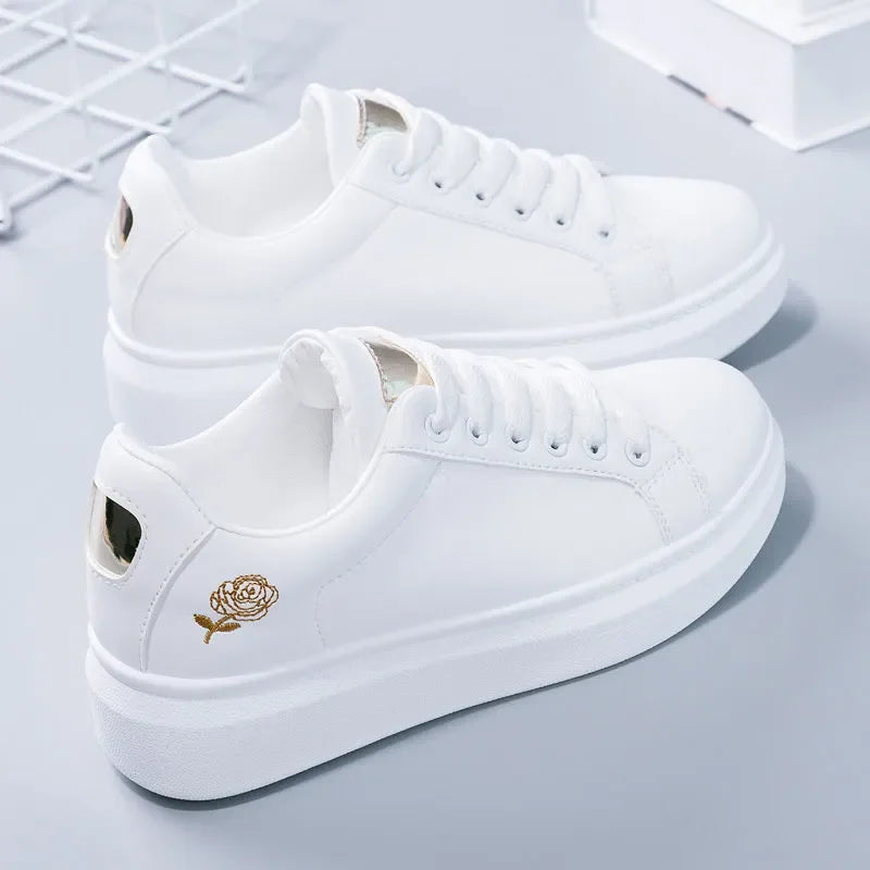 Sneakers Donna Traspiranti con Ricamo Floreale – Comode e Casual