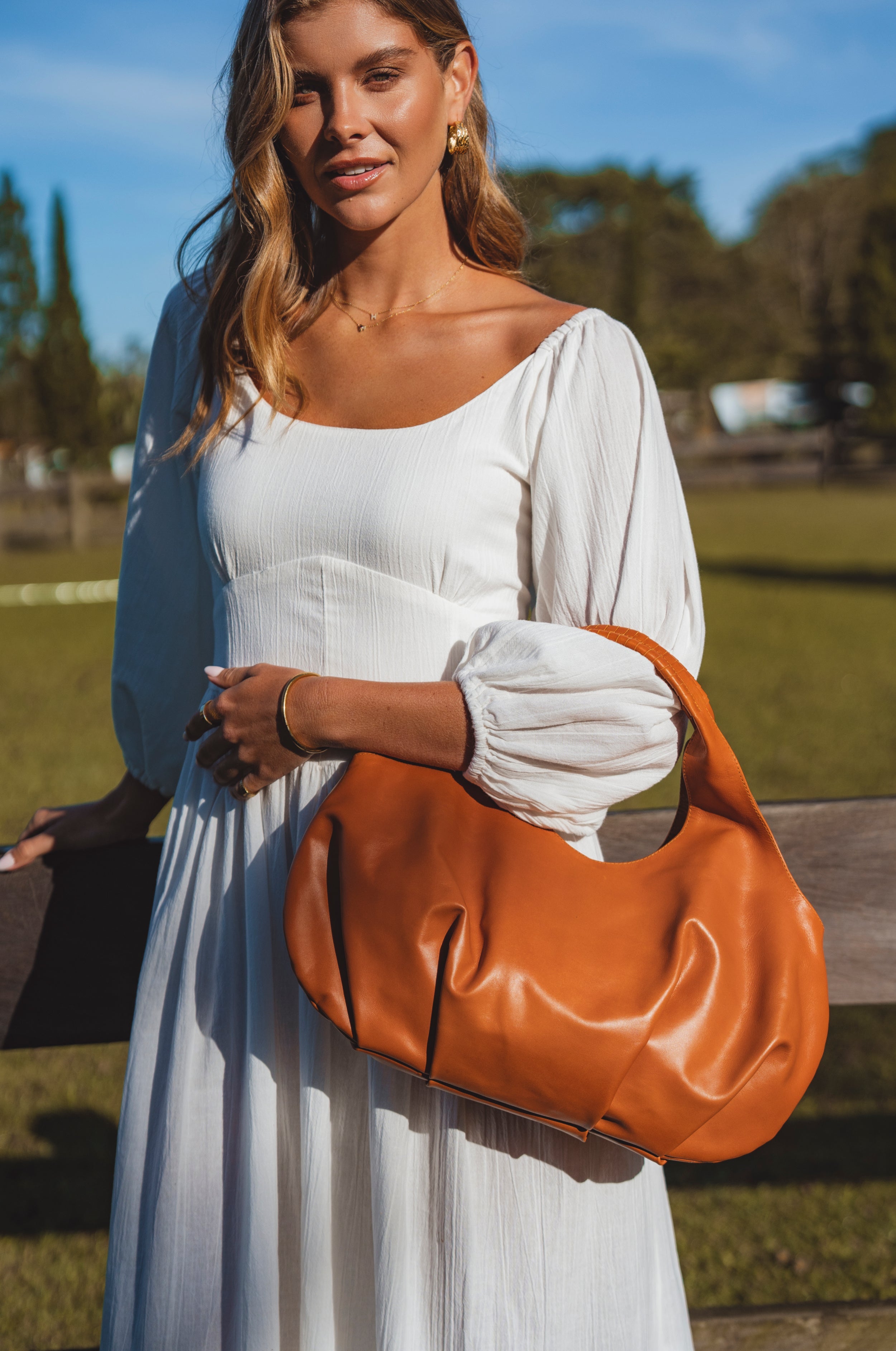 Borsa Tote Velara in Pelle Morbida Effetto Slouchy