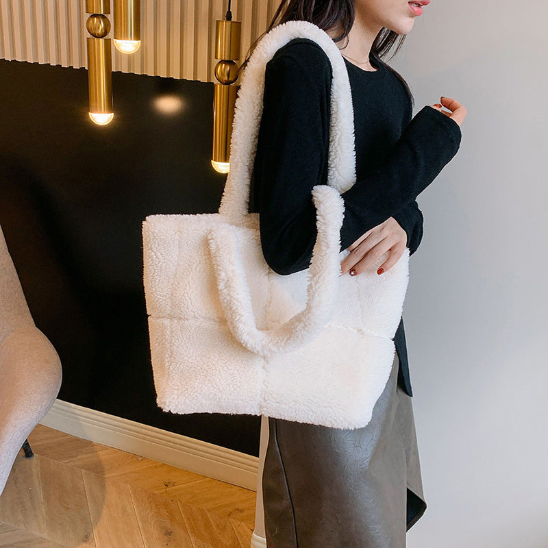 Borsa a Spalla in Peluche – Tote Capiente Invernale